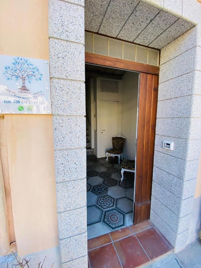 ホテル Fior Dei Carmeliti Centre トロペーア エクステリア 写真