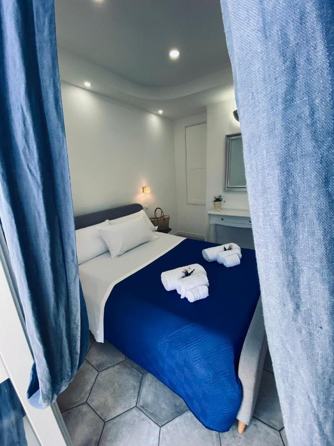 ホテル Fior Dei Carmeliti Centre トロペーア エクステリア 写真
